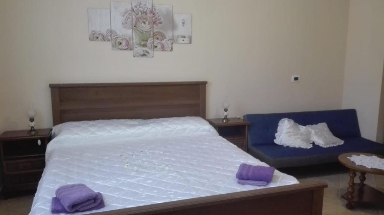 Dal Compare Bed and Breakfast San Pio delle Camere Exteriör bild